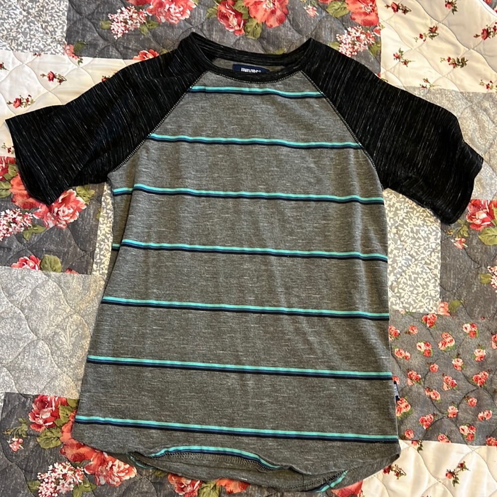 Boy’s striped tshirt